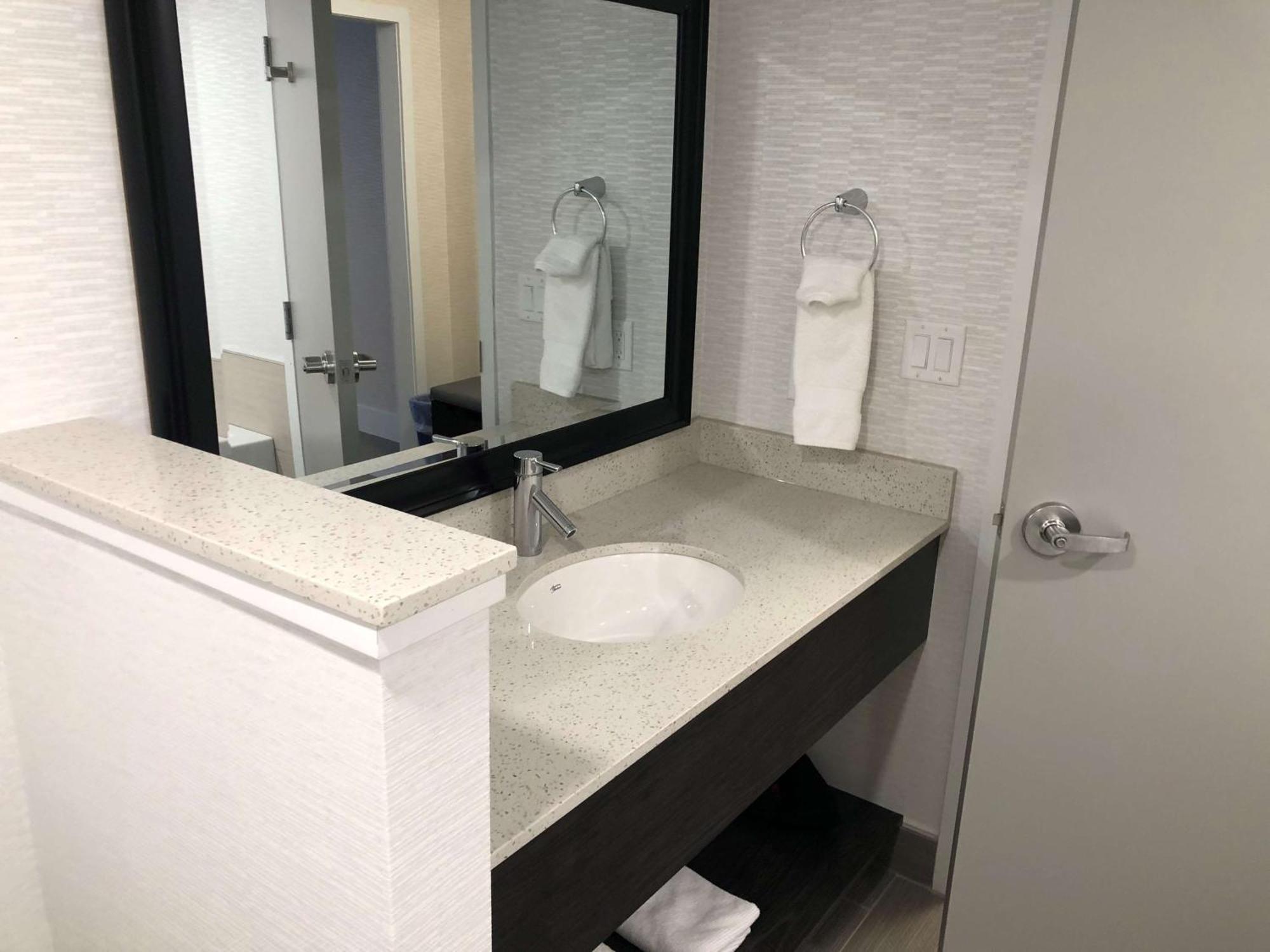 Prestige Treasure Cove Resort, Best Western Premier Collection Prince George Extérieur photo
